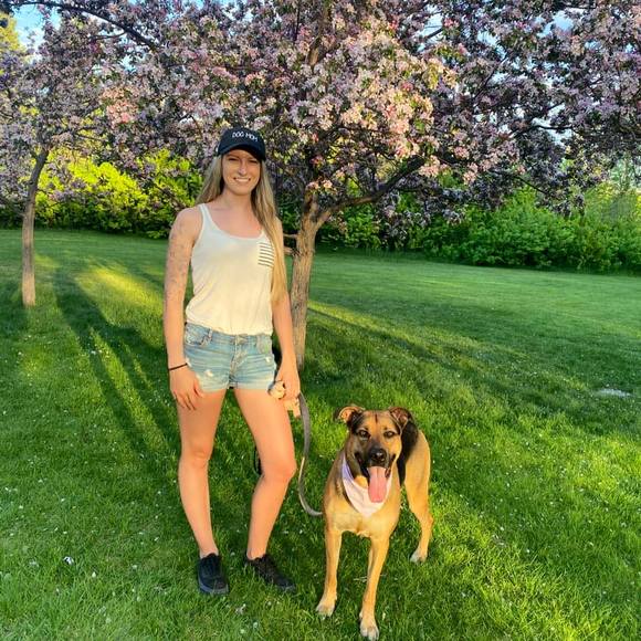 Meet your Posher, Jennifer - Picture 1 of 1